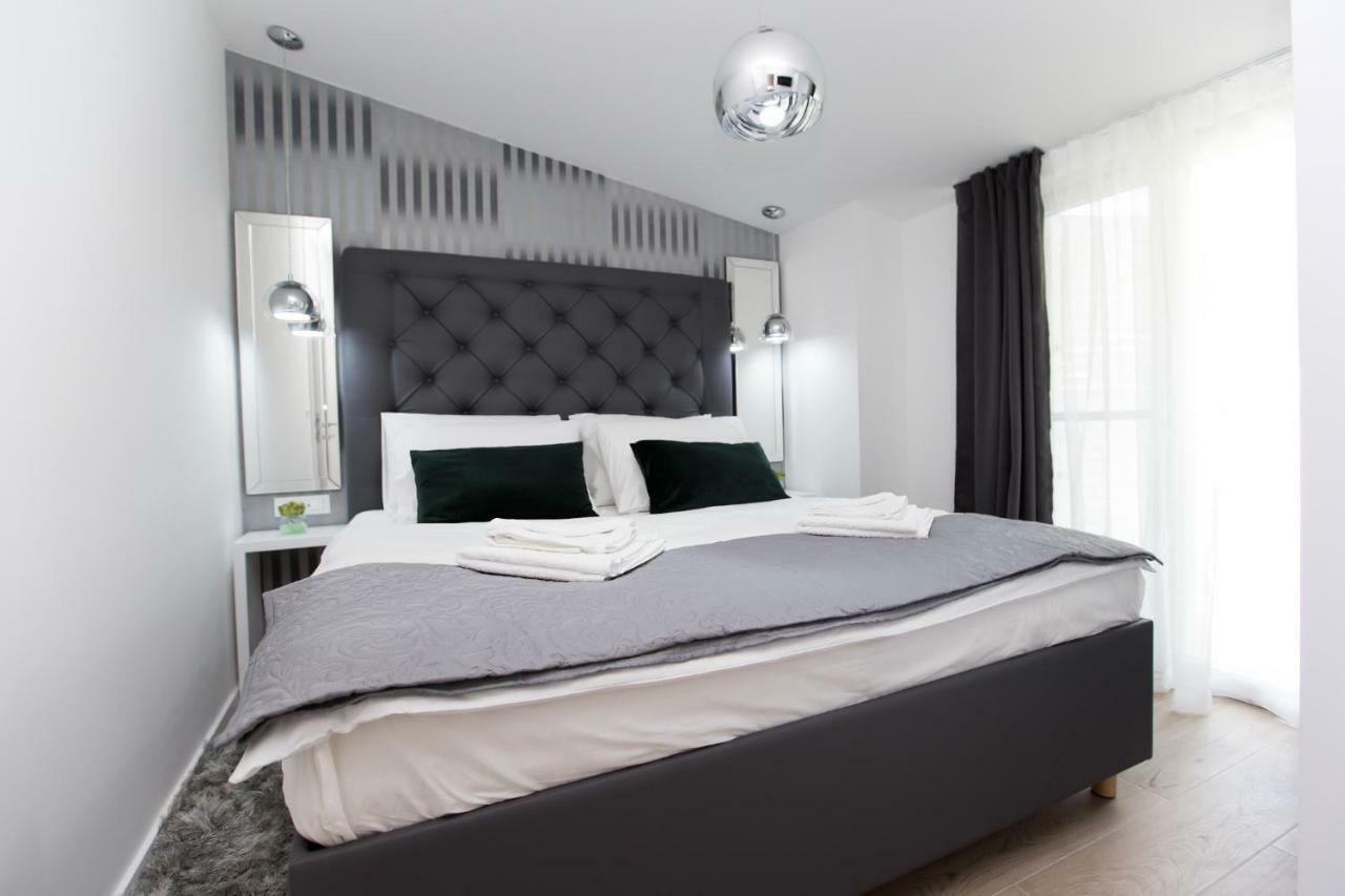 פודסטראנה Luxury Apartments Mia מראה חיצוני תמונה